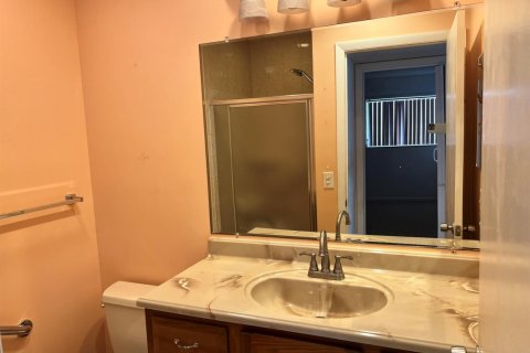 Condo in Delray Beach, Florida, 2 bedrooms  № 2253243 - photo 14