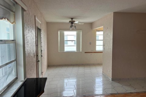 Condo in Delray Beach, Florida, 2 bedrooms  № 2253243 - photo 24
