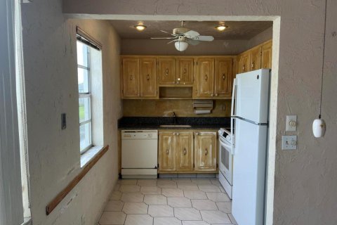 Condo in Delray Beach, Florida, 2 bedrooms  № 2253243 - photo 18