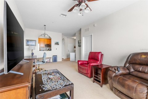 Condo in Davenport, Florida, 3 bedrooms  № 1722606 - photo 7