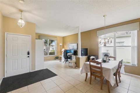 House in Davenport, Florida 4 bedrooms, 169.83 sq.m. № 2137765 - photo 6