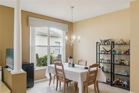 House in Davenport, Florida 4 bedrooms, 169.83 sq.m. № 2137765 - photo 7