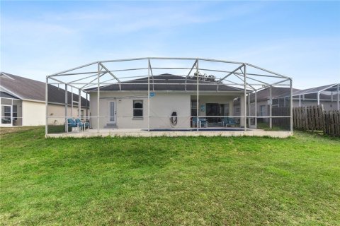 House in Davenport, Florida 4 bedrooms, 169.83 sq.m. № 2137765 - photo 20