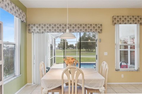 House in Davenport, Florida 4 bedrooms, 169.83 sq.m. № 2137765 - photo 9