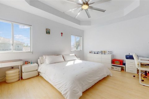 Villa ou maison à vendre à Homestead, Floride: 4 chambres, 239.5 m2 № 1945965 - photo 13