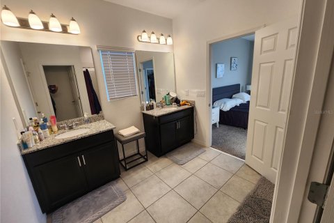 Villa ou maison à vendre à New Smyrna Beach, Floride: 4 chambres, 192.31 m2 № 2233783 - photo 16