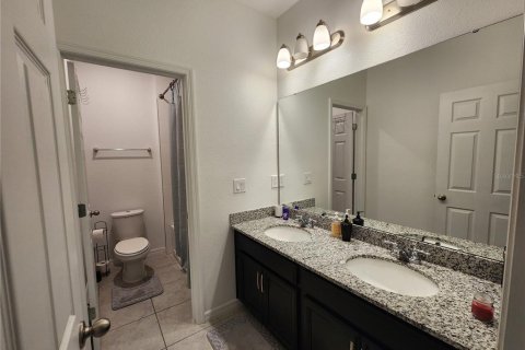 Villa ou maison à vendre à New Smyrna Beach, Floride: 4 chambres, 192.31 m2 № 2233783 - photo 20