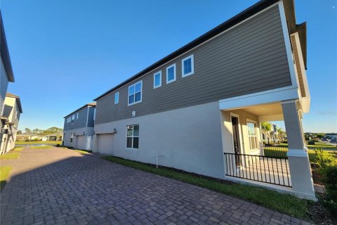 Villa ou maison à vendre à New Smyrna Beach, Floride: 4 chambres, 192.31 m2 № 2233783 - photo 2