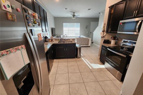 Villa ou maison à vendre à New Smyrna Beach, Floride: 4 chambres, 192.31 m2 № 2233783 - photo 5