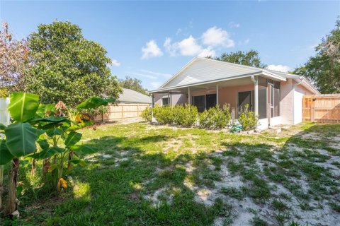 House in Lutz, Florida 3 bedrooms, 136.1 sq.m. № 2285594 - photo 24