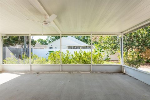 House in Lutz, Florida 3 bedrooms, 136.1 sq.m. № 2285594 - photo 21