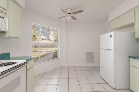House in Lutz, Florida 3 bedrooms, 136.1 sq.m. № 2285594 - photo 11