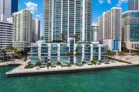 Condominio en alquiler en Miami, Florida, 2 dormitorios, 126.72 m2 № 2080824 - foto 20