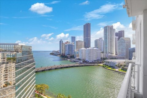 Copropriété à louer à Miami, Floride: 2 chambres, 117.71 m2 № 1982541 - photo 1