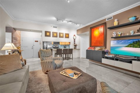 Copropriété à louer à Doral, Floride: 3 chambres, 114.27 m2 № 1996667 - photo 8