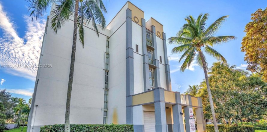 Condo à Doral, Floride, 3 chambres  № 1996667