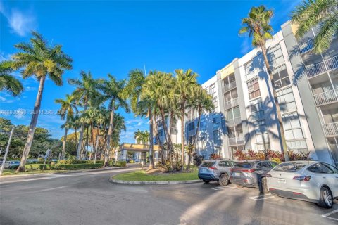 Copropriété à louer à Doral, Floride: 3 chambres, 114.27 m2 № 1996667 - photo 2