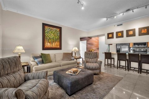 Copropriété à louer à Doral, Floride: 3 chambres, 114.27 m2 № 1996667 - photo 9