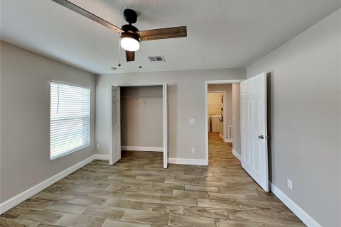 Casa en alquiler en Kissimmee, Florida, 4 dormitorios, 167.22 m2 № 1905926 - foto 14