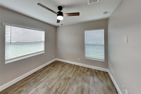 Casa en alquiler en Kissimmee, Florida, 4 dormitorios, 167.22 m2 № 1905926 - foto 9