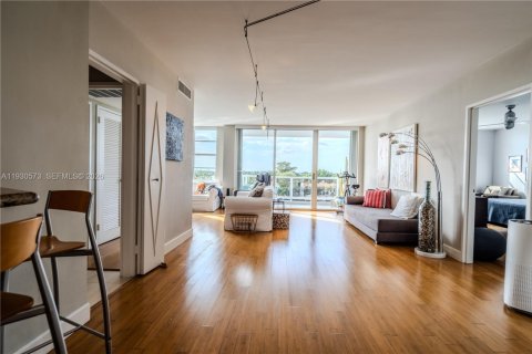 Снять в аренду кондоминиум в Майами-Бич, Флорида 2 спальни, 96.62м2, № 1998671 - фото 5