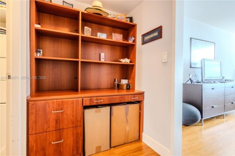 Снять в аренду кондоминиум в Майами-Бич, Флорида 2 спальни, 96.62м2, № 1998671 - фото 24