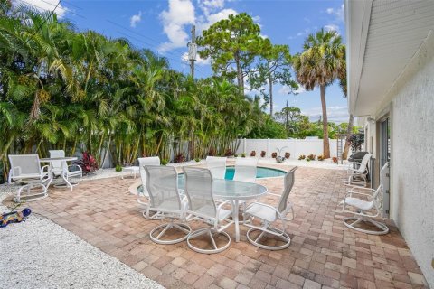 Casa en alquiler en Saint Petersburg, Florida, 4 dormitorios, 206.8 m2 № 1917124 - foto 30