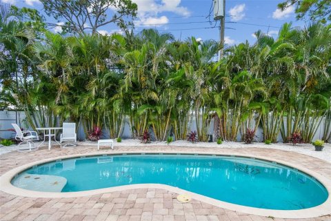 Casa en alquiler en Saint Petersburg, Florida, 4 dormitorios, 206.8 m2 № 1917124 - foto 29