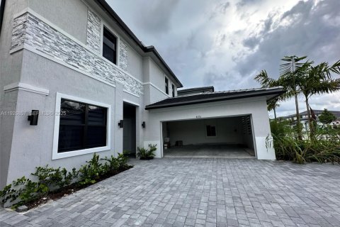 House in Miramar, Florida 5 bedrooms, 337.51 sq.m. № 1986689 - photo 7