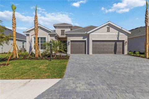 Villa ou maison à Lakewood Ranch, Floride 3 chambres, 227.15 m2 № 2371156