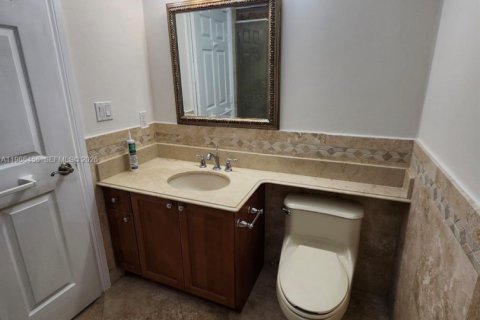 Copropriété à vendre à Coral Gables, Floride: 2 chambres, 111.02 m2 № 2027029 - photo 17