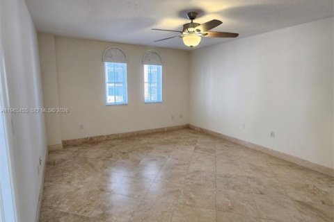 Copropriété à vendre à Coral Gables, Floride: 2 chambres, 111.02 m2 № 2027029 - photo 16