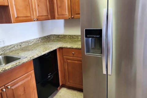 Copropriété à vendre à Coral Gables, Floride: 2 chambres, 111.02 m2 № 2027029 - photo 10