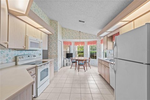 Villa ou maison à vendre à Daytona Beach, Floride: 2 chambres, 146.88 m2 № 2431839 - photo 11