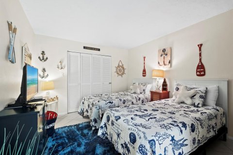 Condo in Longboat Key, Florida, 2 bedrooms  № 1734397 - photo 14