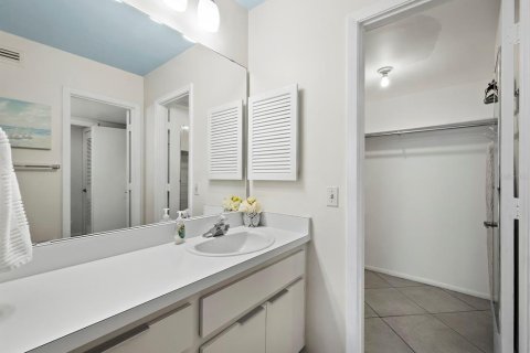 Condo in Longboat Key, Florida, 2 bedrooms  № 1734397 - photo 15