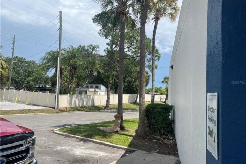 Propiedad comercial en venta en Winter Park, Florida, 1415.09 m2 № 2344806 - foto 24