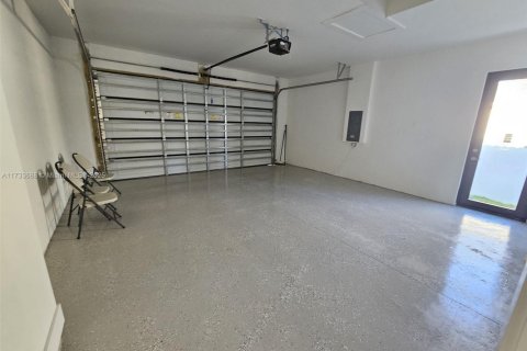 Купить виллу или дом в Лихай-Эйкерс, Флорида 3 спальни, 147.53м2, № 1985064 - фото 22