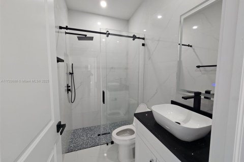 Купить виллу или дом в Лихай-Эйкерс, Флорида 3 спальни, 147.53м2, № 1985064 - фото 17