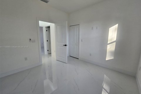 Купить виллу или дом в Лихай-Эйкерс, Флорида 3 спальни, 147.53м2, № 1985064 - фото 19