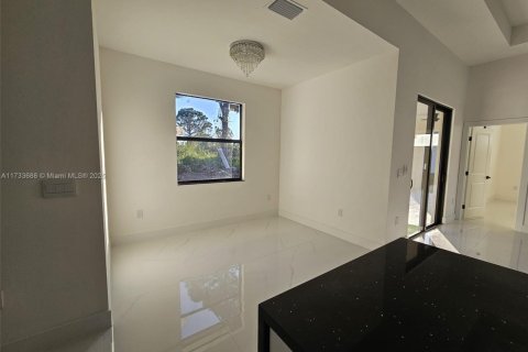 Купить виллу или дом в Лихай-Эйкерс, Флорида 3 спальни, 147.53м2, № 1985064 - фото 8