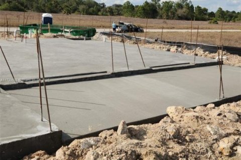 Купить виллу или дом в Лихай-Эйкерс, Флорида 3 спальни, 147.53м2, № 1985064 - фото 26