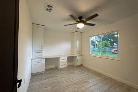 Villa ou maison à vendre à North Port, Floride: 2 chambres, 84.73 m2 № 1808556 - photo 19