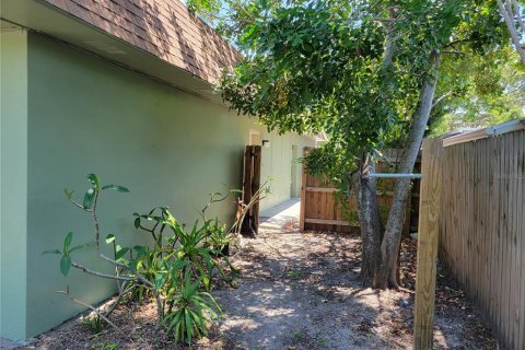 Снять в аренду квартиру в Клируотер, Флорида 2 спальни, 108.7м2, № 2095375 - фото 12