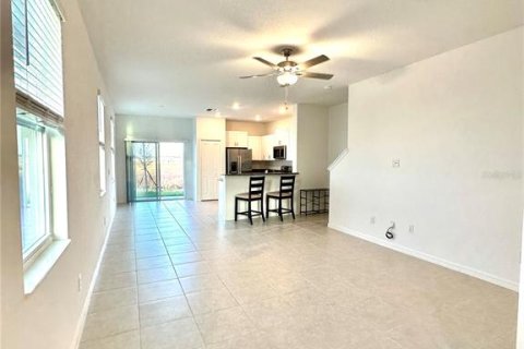 Touwnhouse à louer à San Antonio, Floride: 2 chambres, 143.16 m2 № 1777873 - photo 2