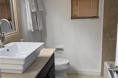 House in Bradenton, Florida 4 bedrooms, 165.27 sq.m. № 2109598 - photo 20