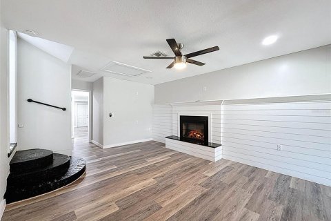 Casa en venta en Spring Hill, Florida, 3 dormitorios, 189.52 m2 № 1909705 - foto 15