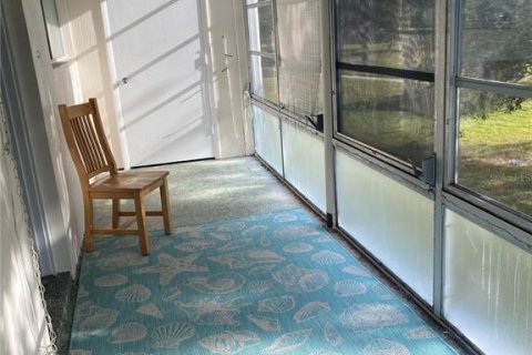 Condo in Seminole, Florida, 2 bedrooms № 2233266 - photo 17