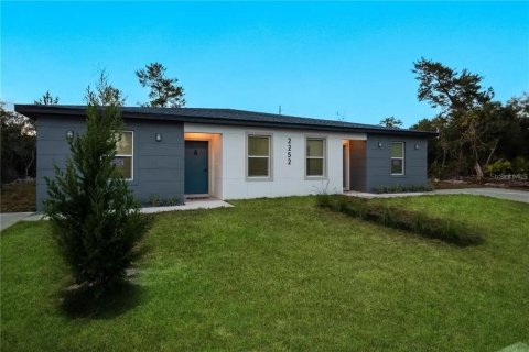 Apartamento en alquiler en Deltona, Florida, 4 dormitorios, 130.62 m2 № 1812875 - foto 1