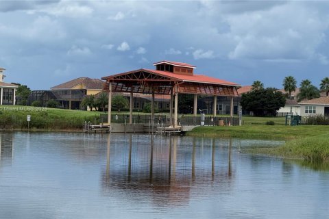Купить виллу или дом в Киссимми, Флорида 4 спальни, 187.11м2, № 1952570 - фото 29